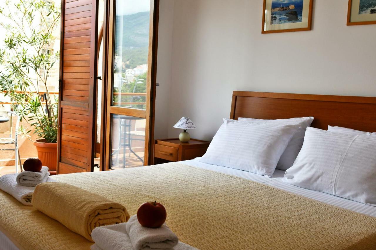 So Rooms City Centre Budva Eksteriør billede